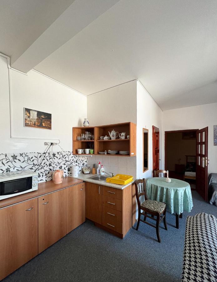 2- Izbovy Apartman Kajka V Penzion Trstená Buitenkant foto