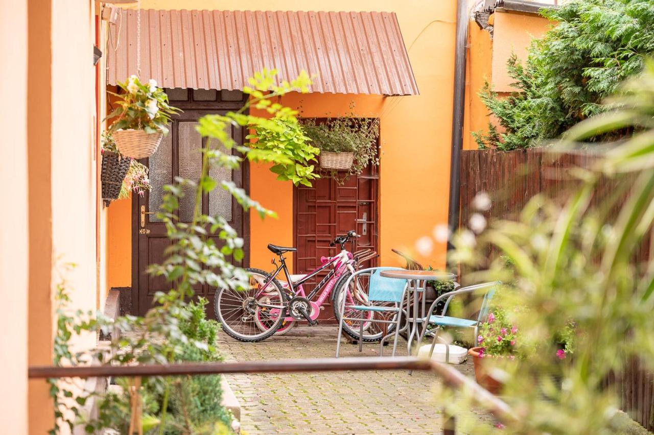 2- Izbovy Apartman Kajka V Penzion Trstená Buitenkant foto